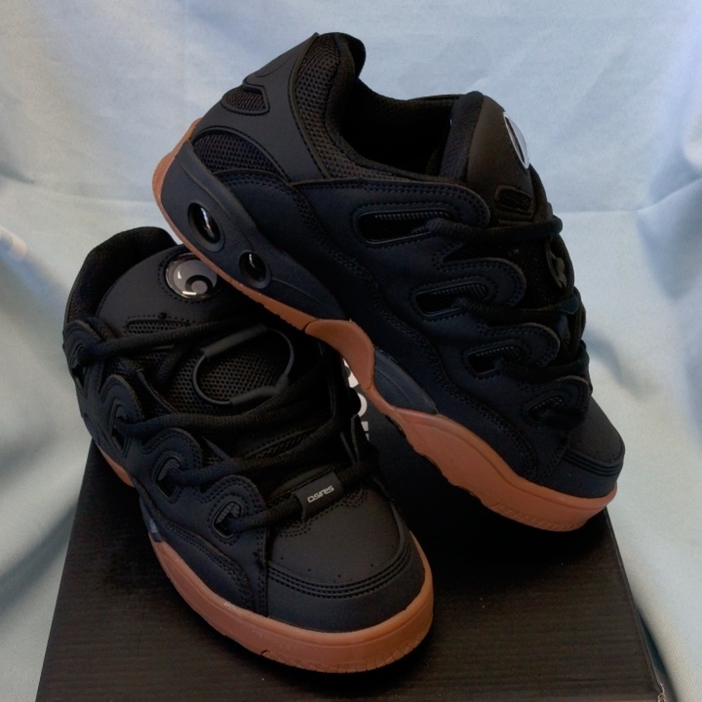 D3 OG Osiris Black Black Gum